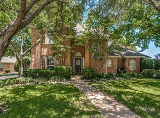 4105 Lake Breeze Dr, Fort Worth, TX 76132