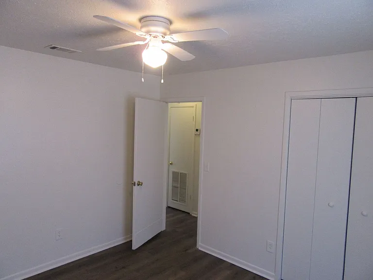2814 N Panama Ave #6 — Photo 8