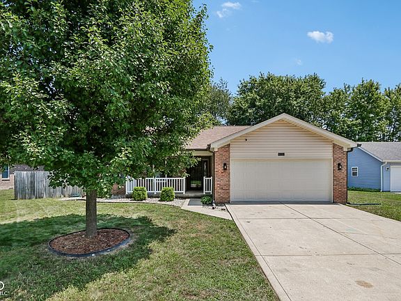 2nd image of 304 Foxridge Ct