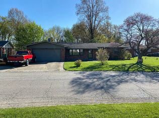 205 Holiday Dr, Greentown, IN