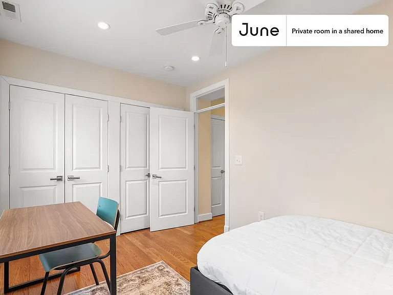 1845 Burke St SE #C — Photo 3