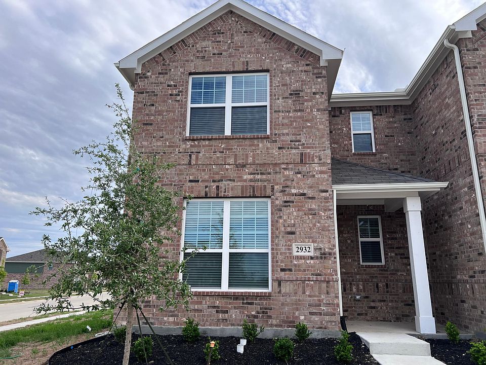 1st image of 2932 Mare Dr