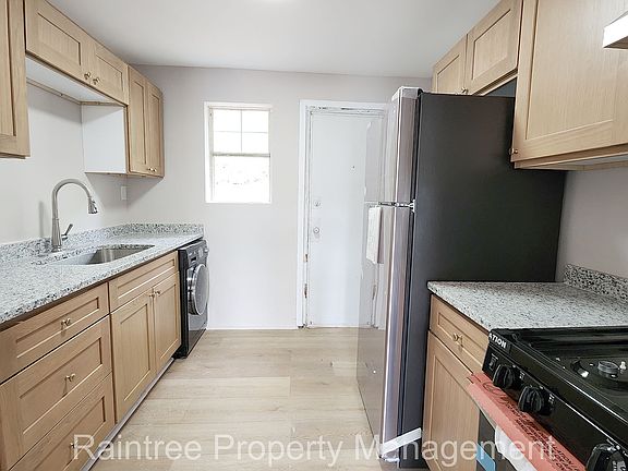 4th image of 20 Griffin St NW APT 1