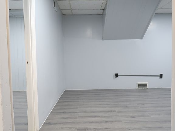 5th image of 2901 Louisiana Ave #1