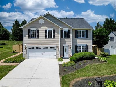 8009 Hill N Dale Dr, Kernersville, NC, 27284
