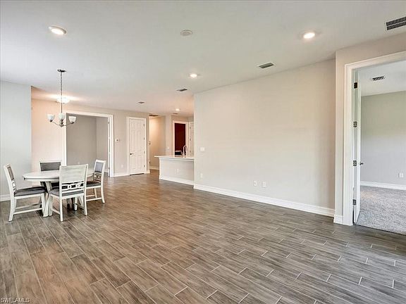 3rd image of 999 Enbrook LOOP