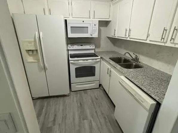 244 Windsor K, West Palm Beach, FL 33417