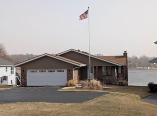 44 Delburne Dr, Davis, IL 61019