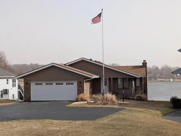 44 Delburne Dr, Davis, IL 61019