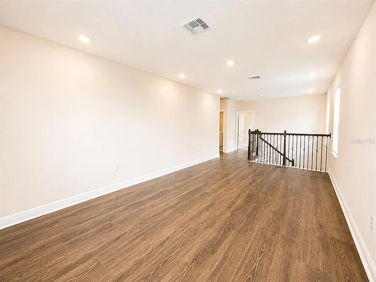 18035 Cider Mill Ln — Photo 30