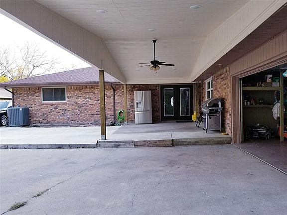 4th image of 703 Little Creek Dr