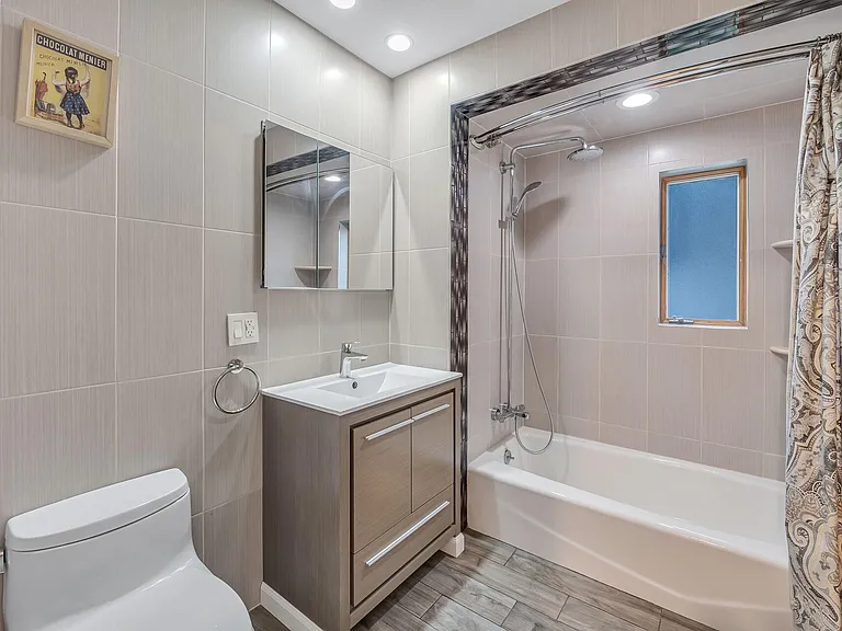 384 Owen Ave — Photo 20