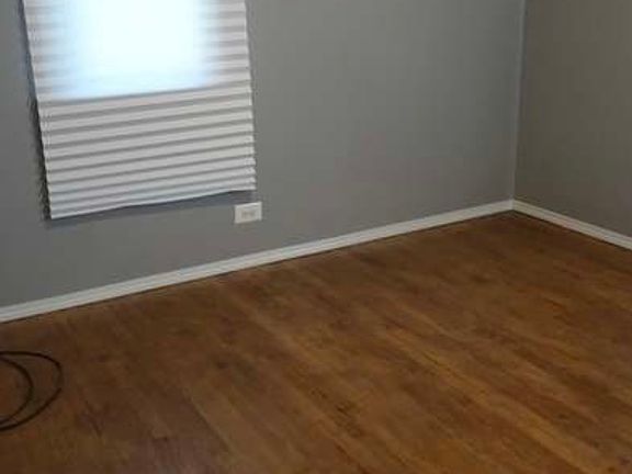4th image of 1102 Virginia St #1
