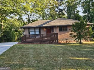 655 Shellnut Dr, Forest Park, GA 30297