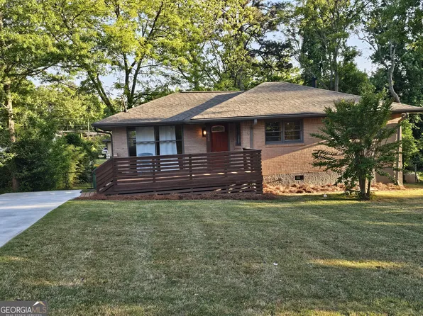 655 Shellnut Dr, Forest Park, GA 30297