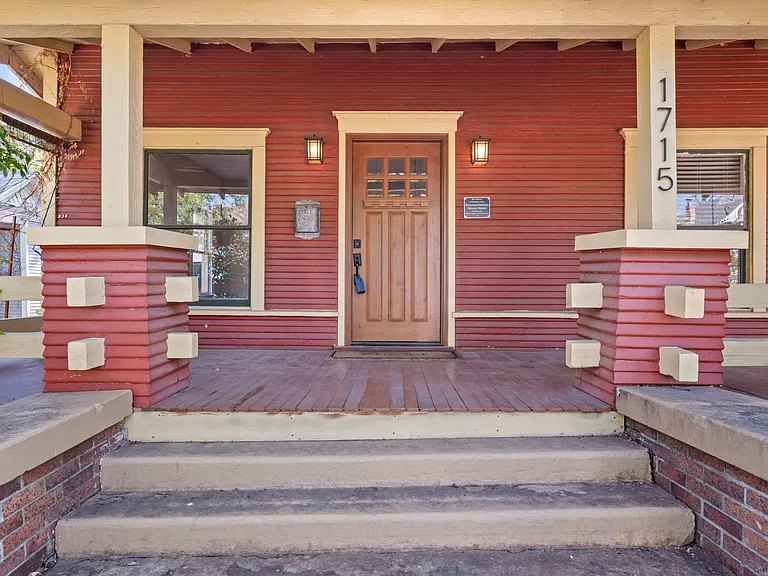 1715 College Ave — Photo 28