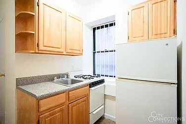 Rented by City Connections Realty