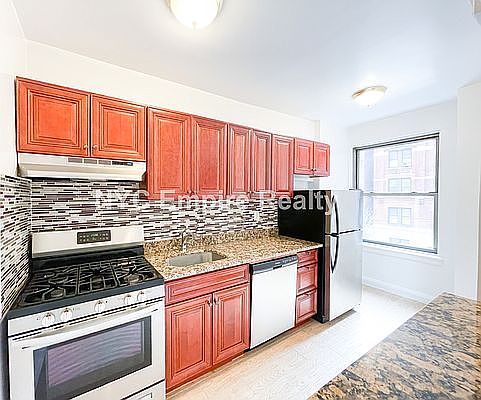 1st image of 710 2nd Ave #16D