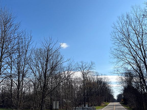 4th image of 5560 Crooked Lake Rd