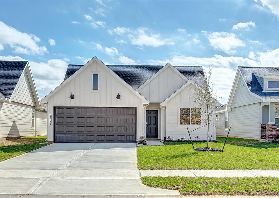 1st image of 31639 Whittis Hill Way
