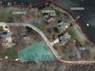 W821 Lakeside Dr, Green Lake, WI 54941