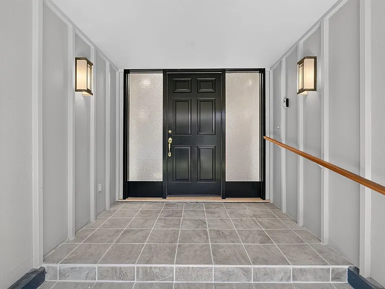 79 Del Mesa Carmel — Photo 2