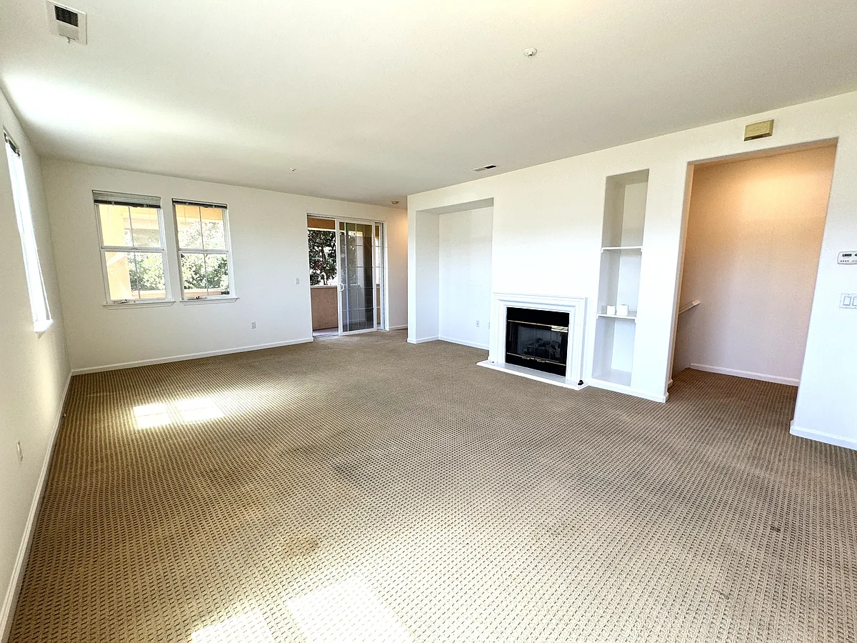 Building Photo - 1329 Isabelle Cir