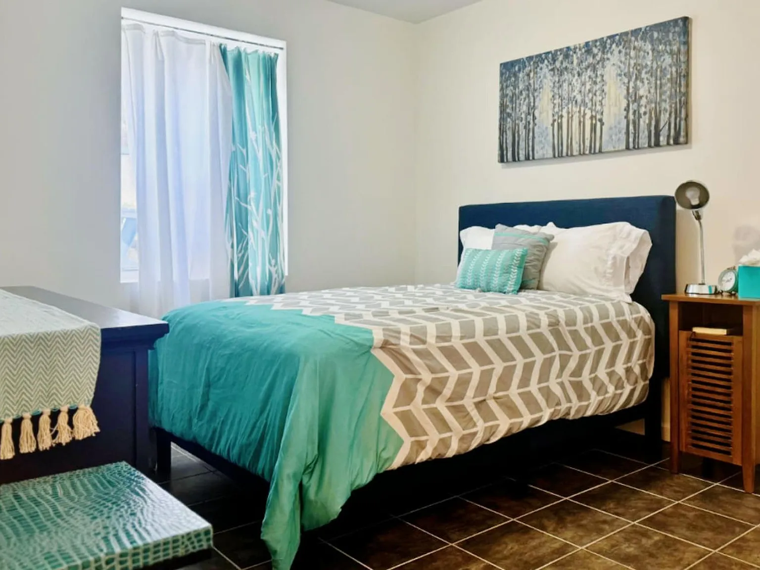 2 bed, 1.0 bath, 1200 sqft, $1,321 — Photo 3