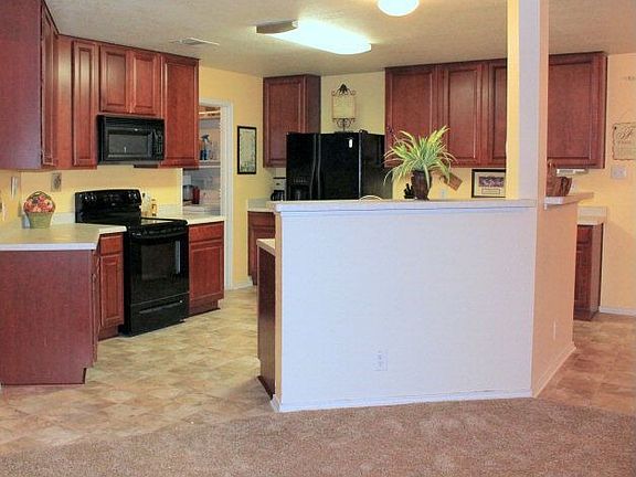 3rd image of 626 San Augustine Blvd