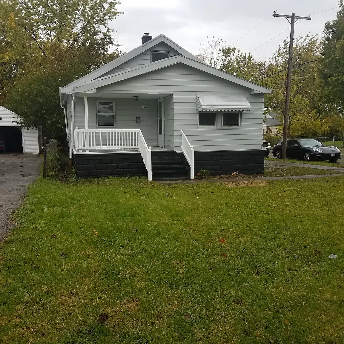 4270 E 162nd St photo 1