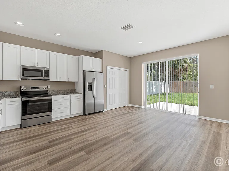 12737 Bramfield Dr — Photo 8