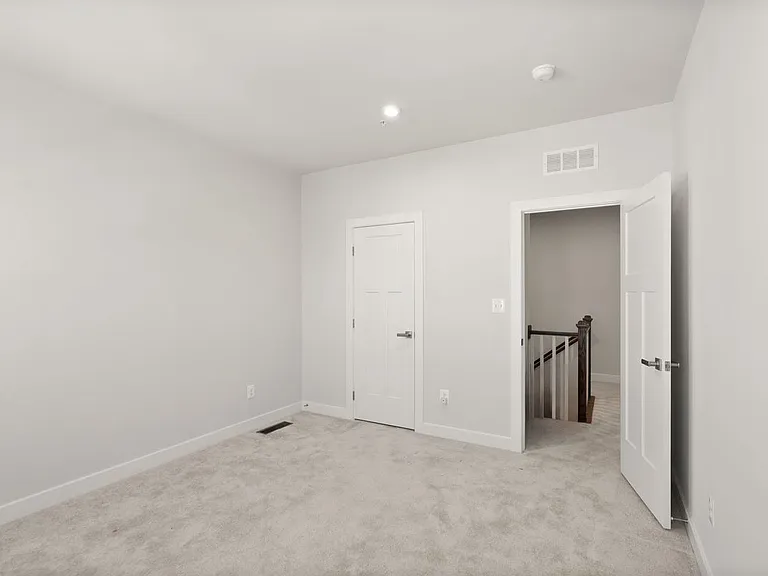 42564 Invergordon Ter — Photo 28