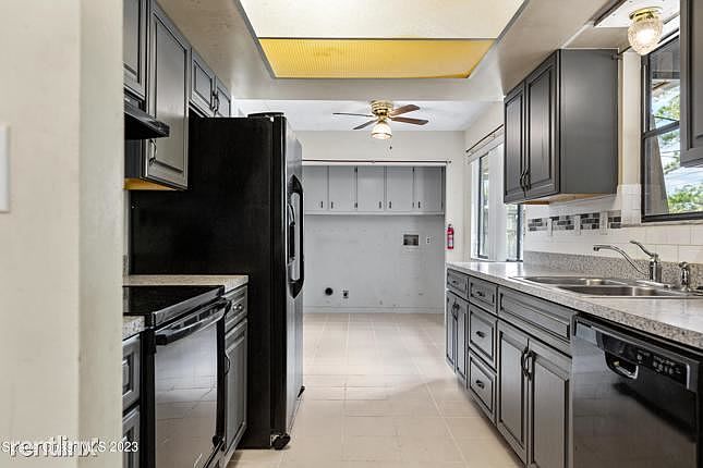 1st image of 521R Dinner St NE