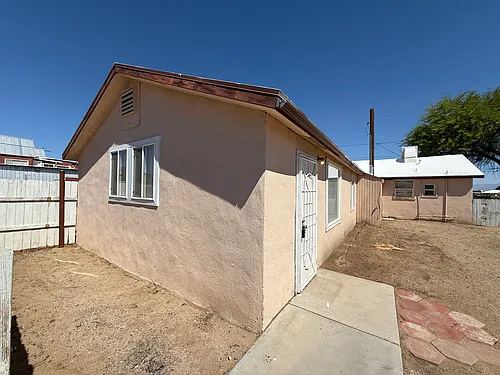 759 W Church Ave #759 Photo 1