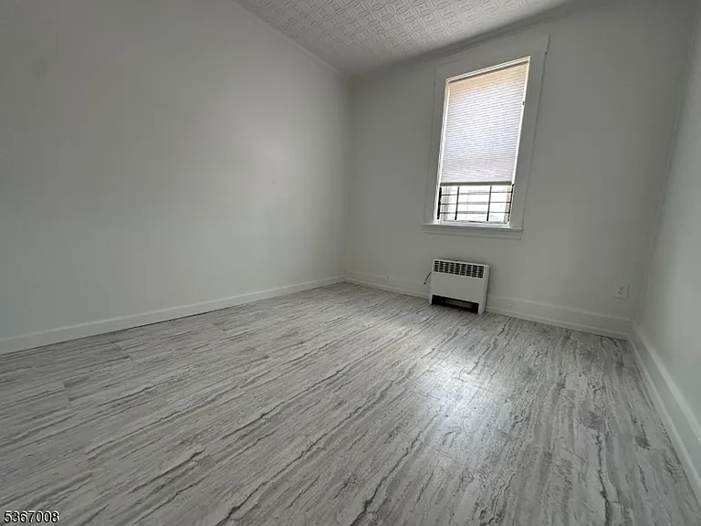 526 Valley Brook Ave — Photo 7