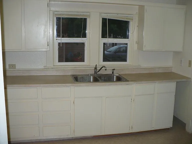 444 Jefferson St NE — Photo 4