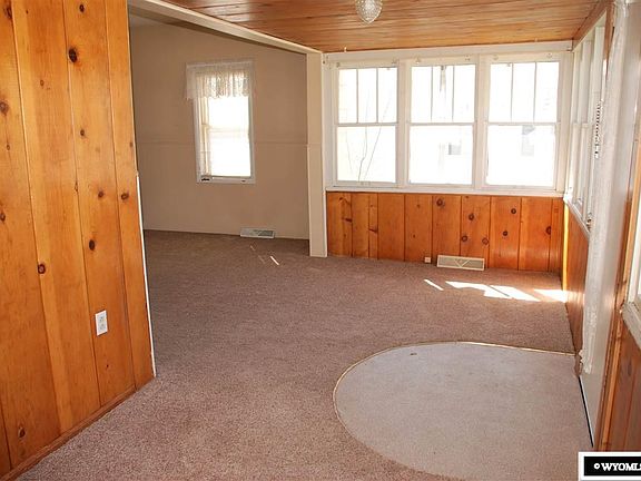 3rd image of 902 Coburn Ave