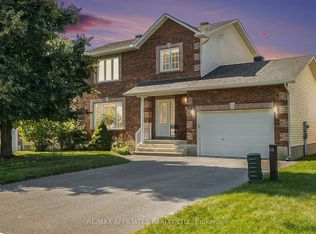 20 La Citadelle St, Russell, ON K0A 1W0