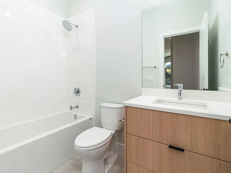 KDG Irving Park LLC — Photo 16