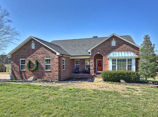 2254 Old Applewood Ln, Iron Station, NC 28080