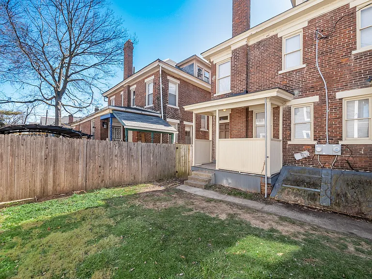 1474 Bryden Rd — Photo 28