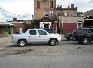 2nd image of 708 N Lawrence Ave