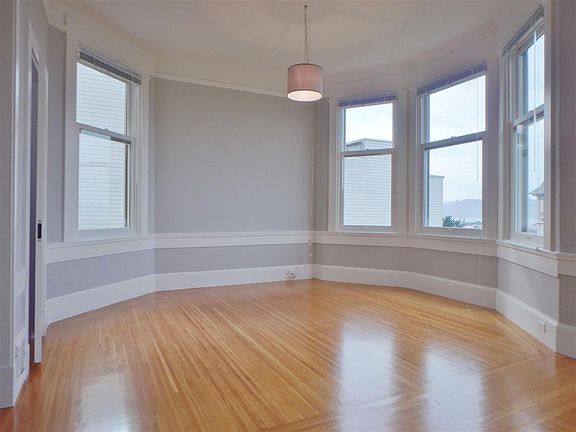 4th image of 2376 Vallejo St