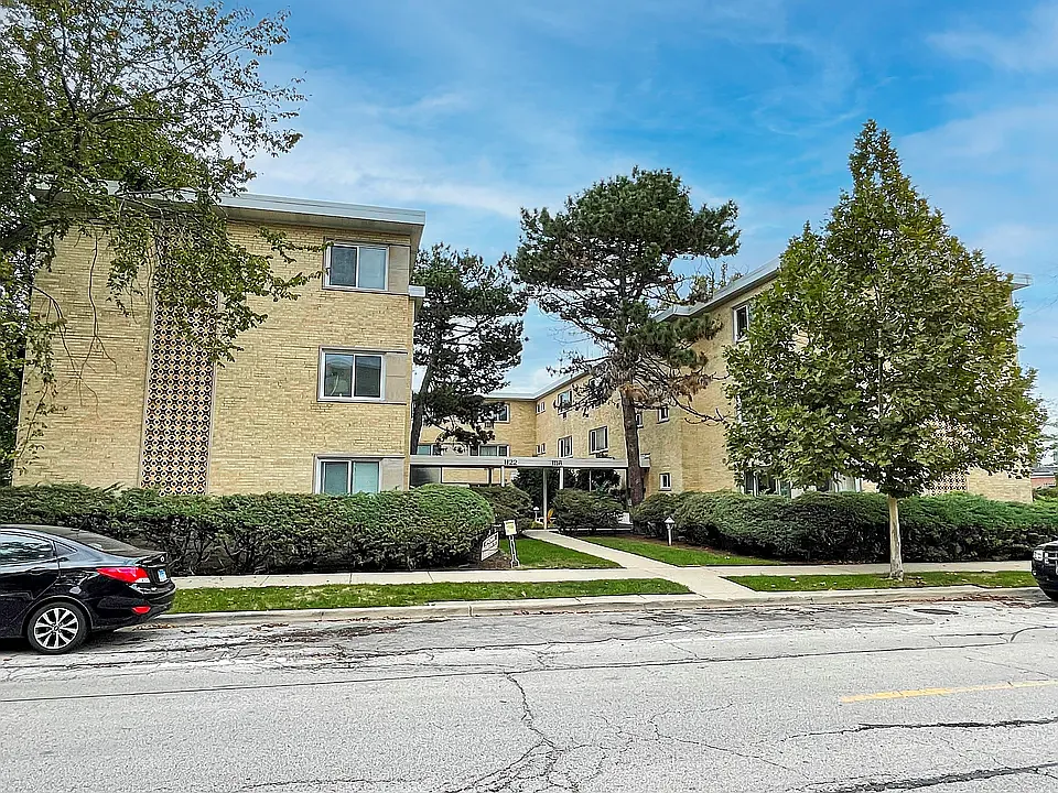1120 Greenleaf Ave #G-D