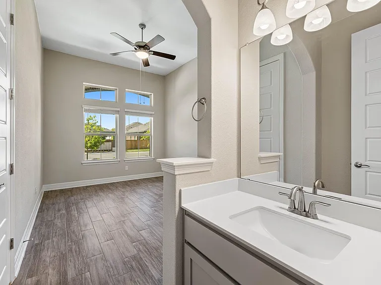 4205 Lynette Ln — Photo 24