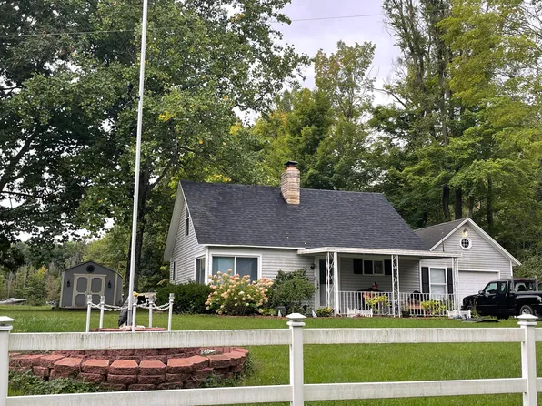 63337 County Road 380, Bangor, MI 49013