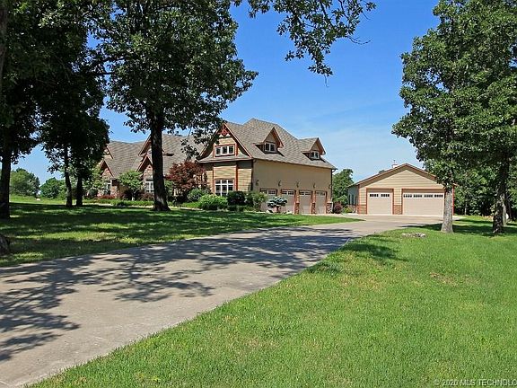 3rd image of 18890 Timberlake Dr