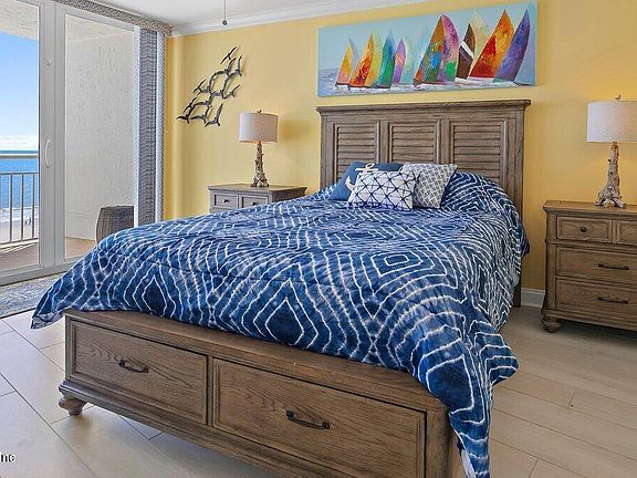 5th image of 1601 OCEAN Drive S #509