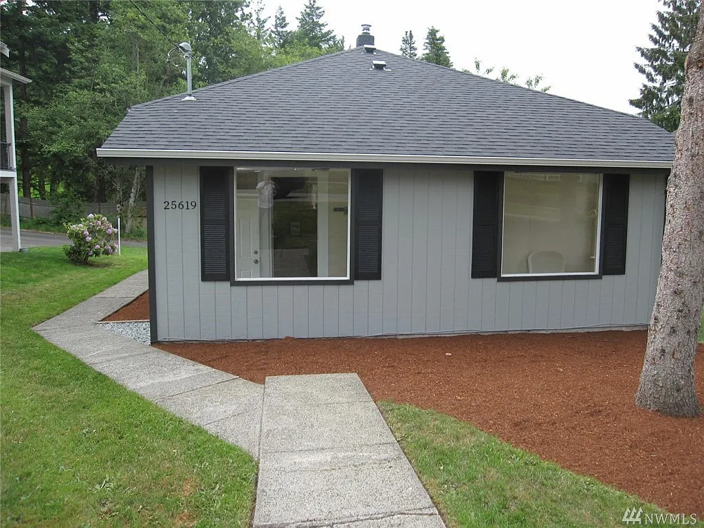 25619 Lawson St photo 1
