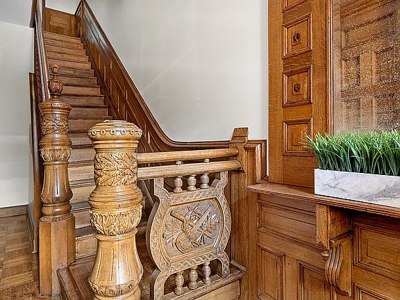 3rd image of 313 Macdonough St #2